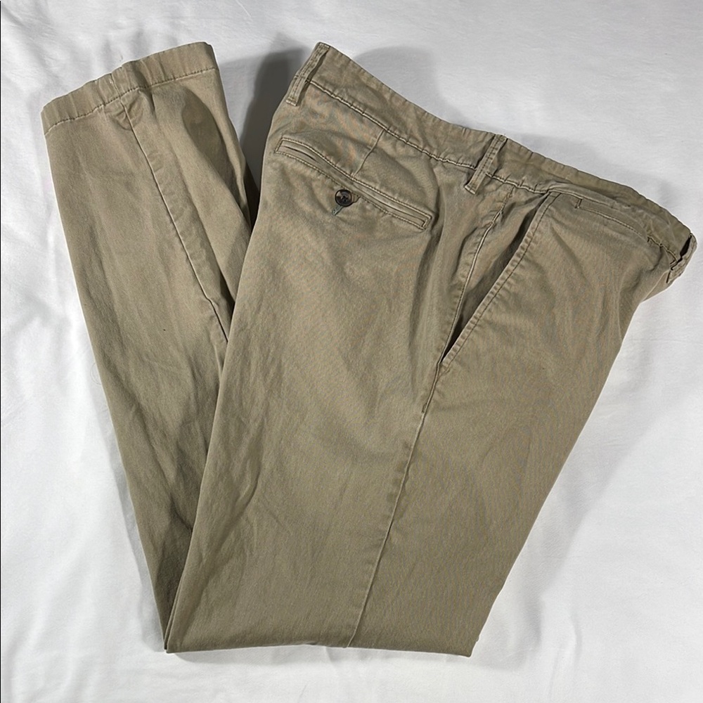Goodfellow mens khaki Hennepin Straight flat front chino pants - size 36x30.5